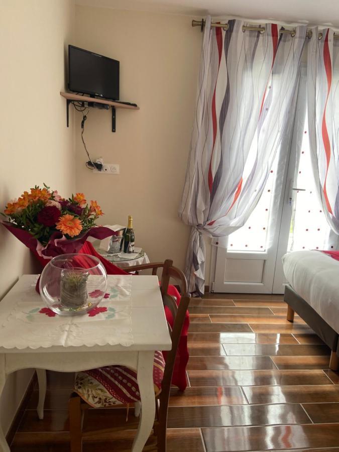 Esprit Etape Bed & Breakfast Saint-Barthélemy-de-Vals Exterior foto